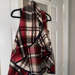 Plaid Wrap vest  in Red and Black!